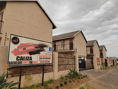 0.5 Bedroom Apartment To Rent in Pretoria - ru38.webp
