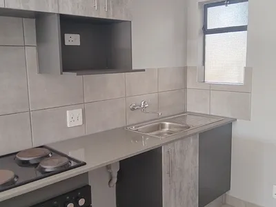 2 Bedroom Apartment To Rent in Pretoria - qWLA.webp