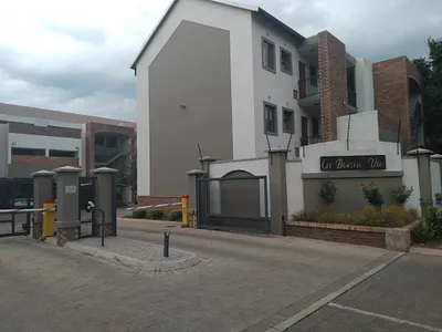 3 Bedroom Apartment To Rent in Pretoria - BeZN.webp