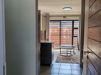 2 Bedroom Apartment For Sale in Pretoria - EfDo.webp