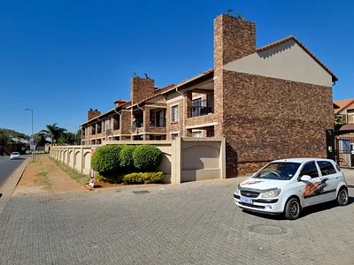 2 Bedroom Apartment For Sale in Pretoria - yA9V.webp