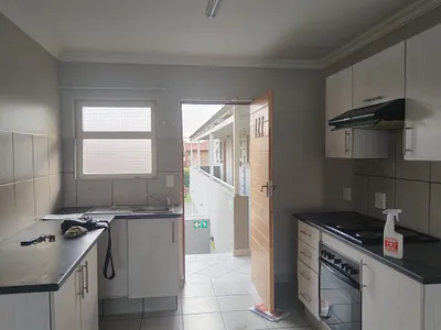 2 Bedroom Apartment To Rent in Pretoria - G7A4.webp
