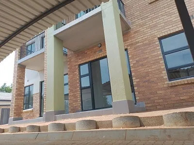2 Bedroom Apartment To Rent in Pretoria - xLSr.webp