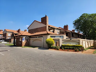 2 Bedroom Apartment For Sale in Pretoria - yLGi.webp