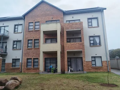 2 Bedroom Apartment To Rent in Pretoria - m7iE.webp