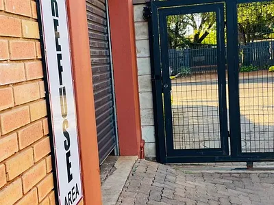 2 Bedroom Apartment To Rent in Pretoria - HDe4.webp