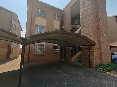 2 Bedroom Apartment For Sale in Annlin-Wes, Pretoria - tQBS.webp