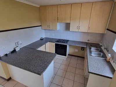 2 Bedroom Apartment To Rent in Centurion - 0W5n.webp