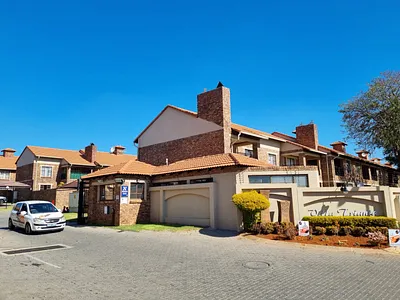 2 Bedroom Apartment For Sale in Pretoria - hAUF.webp
