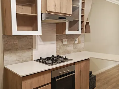 2 Bedroom Apartment To Rent in Pretoria - fLI4.webp
