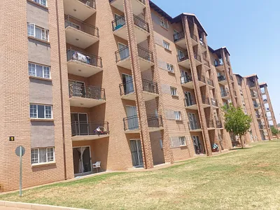 2 Bedroom Apartment To Rent in Annlin-Wes, Pretoria - 99UV.webp