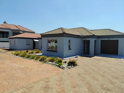 5 Bedroom House To Rent in Pretoria - OCZG.webp