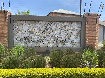 2 Bedroom Apartment To Rent in Pretoria - 0WdQ.webp