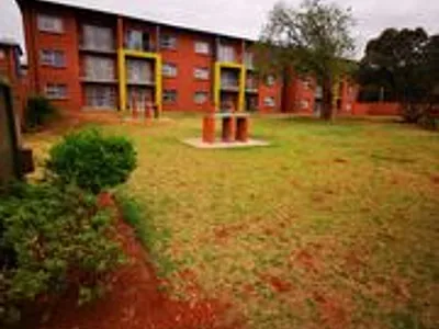 2 Bedroom Apartment To Rent in Pretoria - KVvu.webp