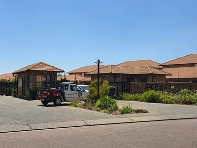 3 Bedroom Apartment For Sale in Pretoria - MgRq.webp