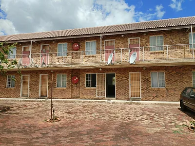 0.5 Bedroom Apartment To Rent in Pretoria - 4CYc.webp