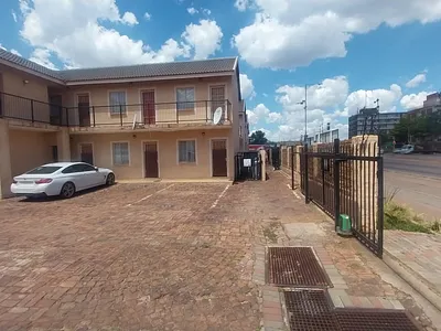 0.5 Bedroom Apartment To Rent in Pretoria - 2c7g.webp