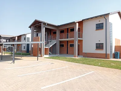 2 Bedroom Apartment For Sale in Pretoria - l8iA.webp
