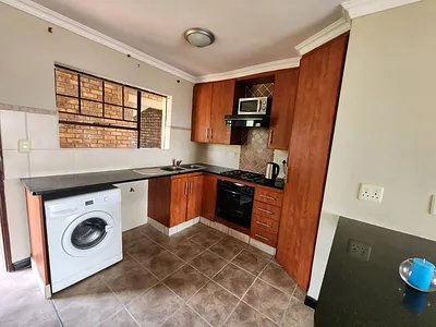 2 Bedroom Apartment For Sale in Pretoria - img