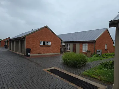 3 Bedroom Townhouse For Sale in Pretoria - vfFj.webp