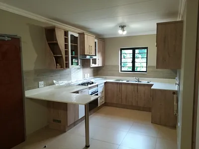 3 Bedroom Apartment To Rent in Pretoria - diAc.webp