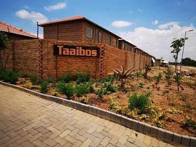 3 Bedroom Townhouse To Rent in Annlin-Wes, Pretoria - vBbQ.webp