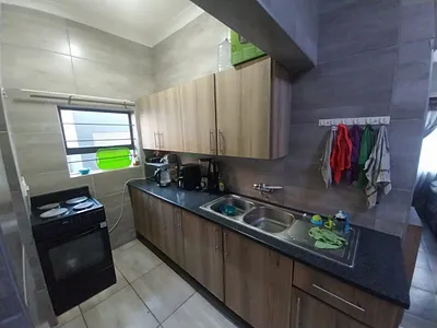 1 Bedroom Apartment To Rent in Pretoria - DNOo.webp