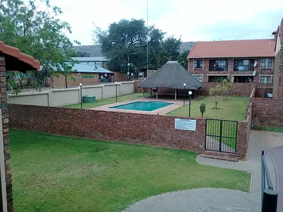 2 Bedroom Townhouse To Rent in Pretoria - iHQn.webp