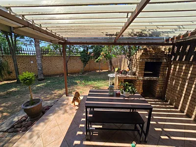 2 Bedroom Townhouse For Sale in Pretoria - xpjX.webp