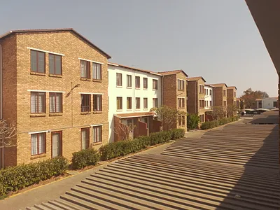 1 Bedroom Apartment To Rent in Pretoria - MCur.webp