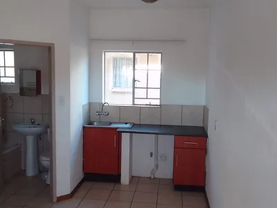 0.5 Bedroom Apartment To Rent in Pretoria - Fcov.webp