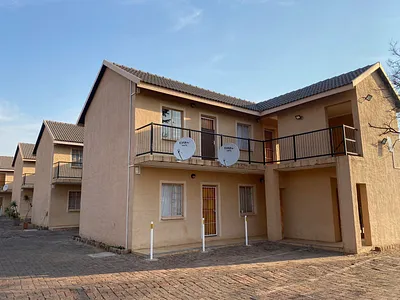 0.5 Bedroom Apartment To Rent in Pretoria - pnmI.webp