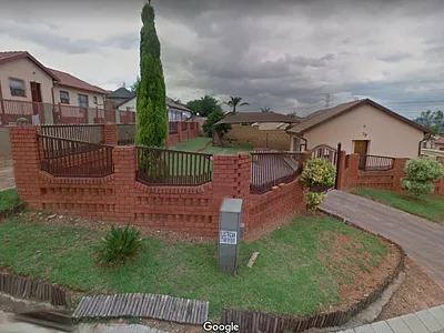 2 Bedroom House To Rent in Pretoria - 5jgo.webp