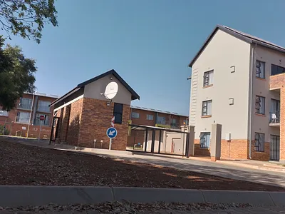 2 Bedroom Apartment For Sale in Pretoria - img