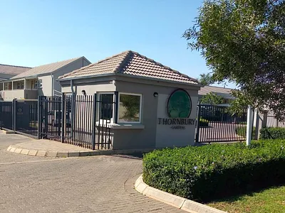 2 Bedroom Apartment For Sale in Pretoria - 79Ys.webp