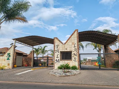 2 Bedroom Townhouse To Rent in Pretoria - IEfi.webp
