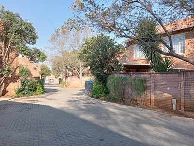2 Bedroom Apartment To Rent in Pretoria - QQXU.webp