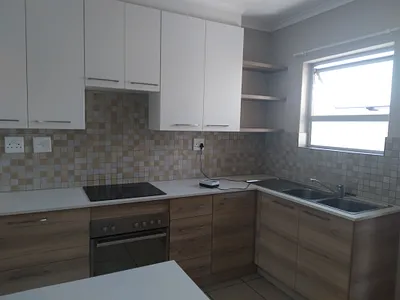 2 Bedroom Apartment To Rent in Pretoria - XfJ9.webp