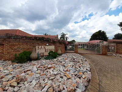 3 Bedroom Townhouse To Rent in Pretoria - EbXX.webp