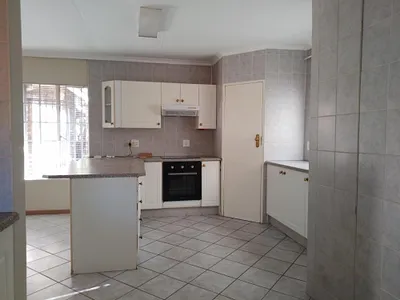3 Bedroom Townhouse To Rent in Pretoria - 0EuN.webp