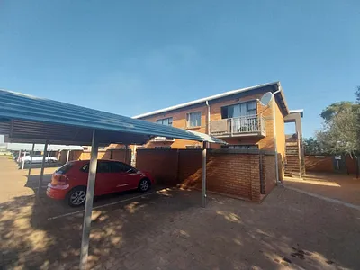 2 Bedroom Apartment To Rent in Pretoria - ULx0.webp