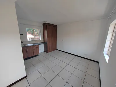 0.5 Bedroom Apartment To Rent in Pretoria - rbZr.webp