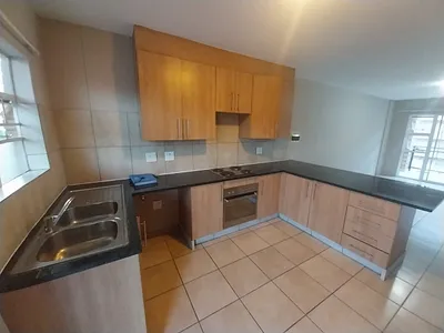 2 Bedroom Apartment To Rent in Pretoria - 8WM6.webp