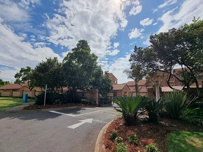 2 Bedroom Apartment For Sale in Centurion - f5z2.webp