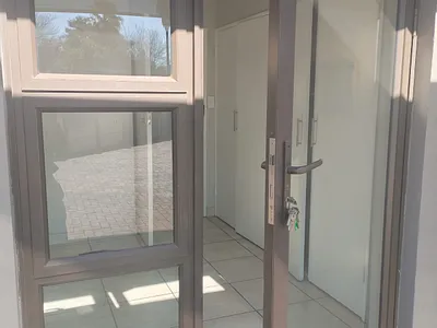 1 Bedroom Apartment To Rent in Pretoria - JNyf.webp
