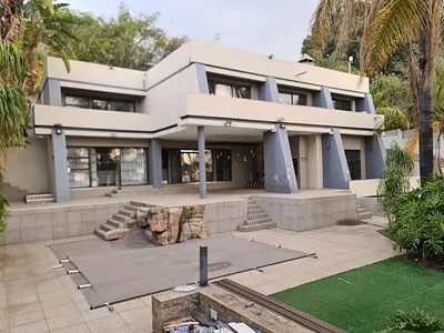 5 Bedroom House To Rent in Pretoria - AvIQ.webp