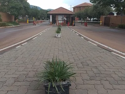 2 Bedroom Apartment To Rent in Pretoria - img