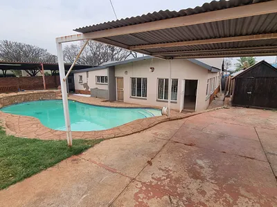 2 Bedroom House To Rent in Pretoria - img