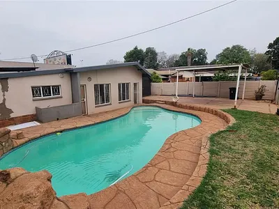 2 Bedroom House To Rent in Pretoria - img