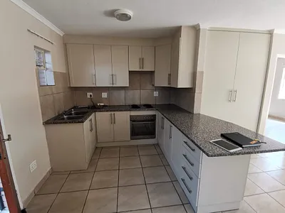 1 Bedroom Apartment To Rent in Pretoria - 9HuA.webp